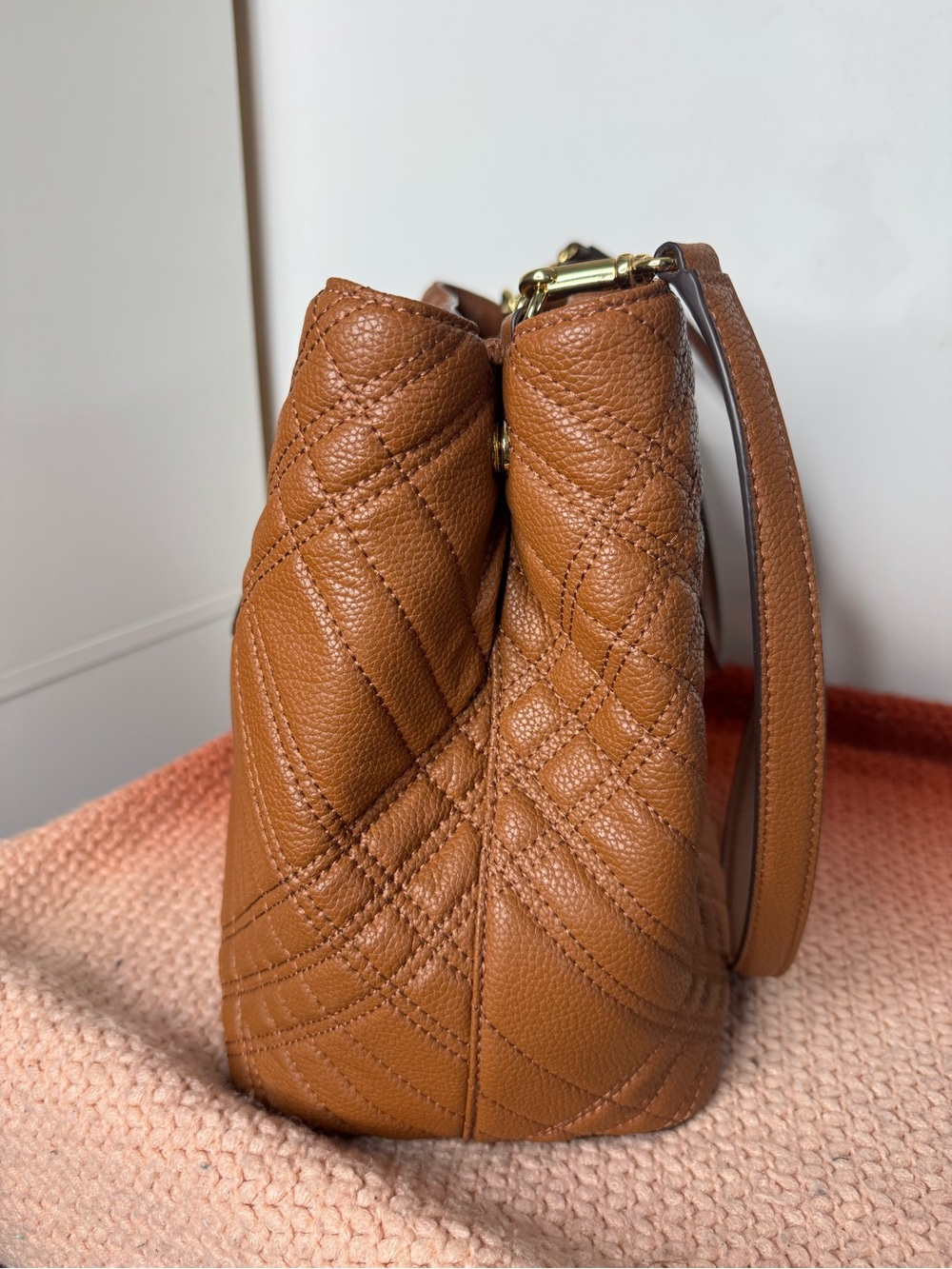 Lauren Ralph Lauren Quilted Pebble Leather Very Large Tote Bag - Picture 8 of 16
